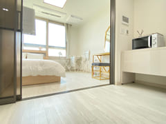 Newly built studio apartment, 3 minutes from 3th image