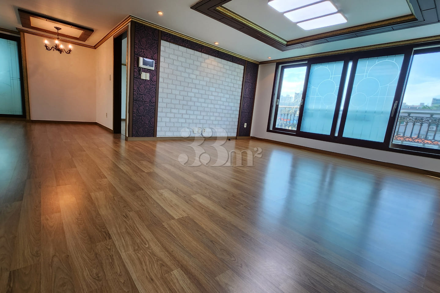 Spacious 3-bedroom, 2-bathroom unit near Yong 1th image