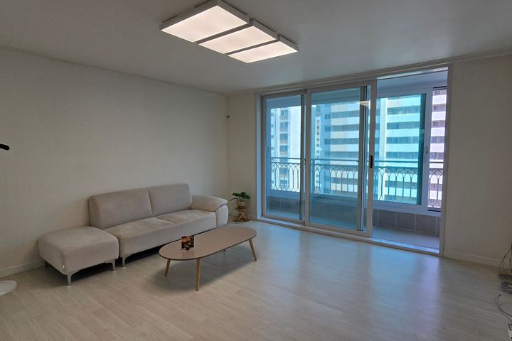 Short-term stay before moving to Gwanghwamun 3th image