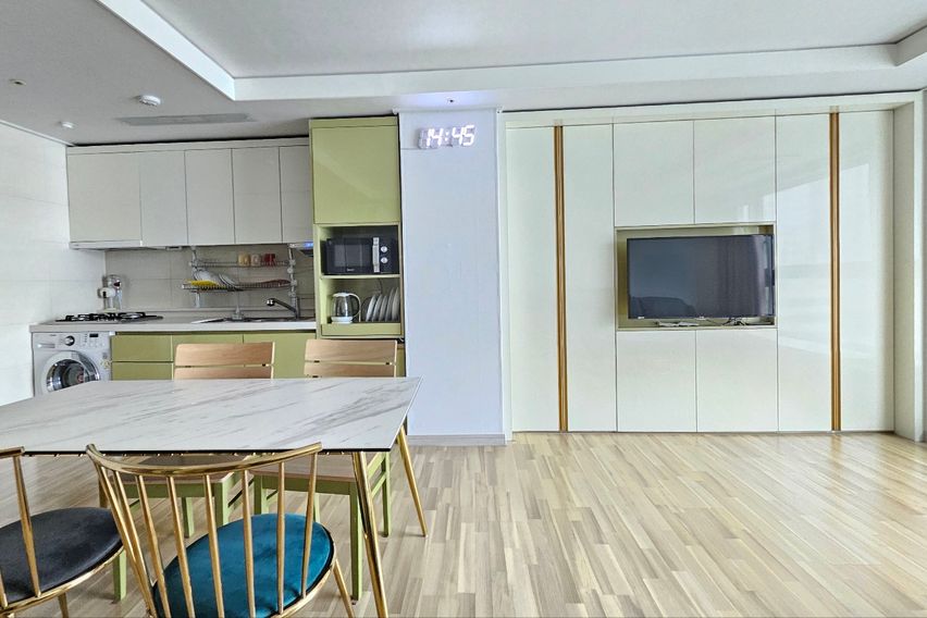 별똥별하우스 사이7층