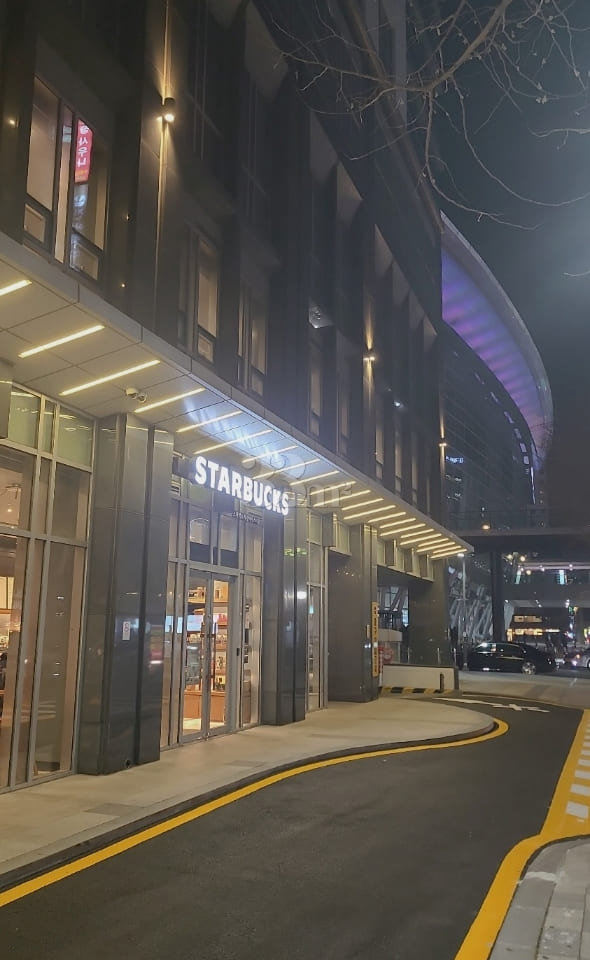 1 minute from Busan Station! Prime location n 17th image