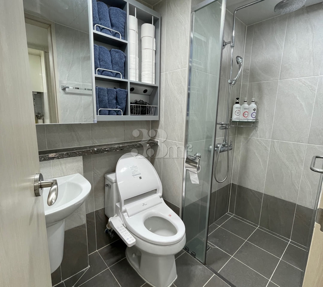 New, fully-furnished residence 2 10th image
