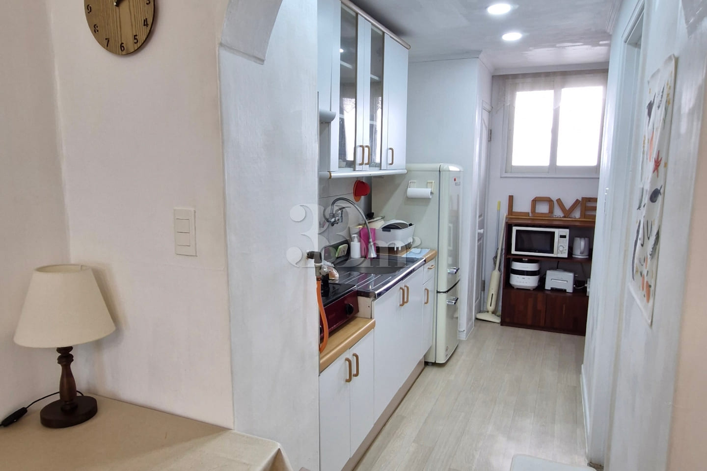 Ocean-view studio in Aewol, Jeju 5th image