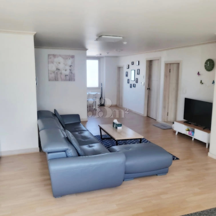 Songjeong's Best Location Apartment ♡ 0th image