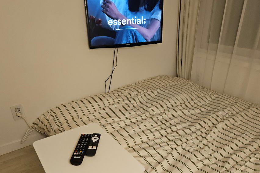 상수역7분/퀸침대/8평 1번째 이미지