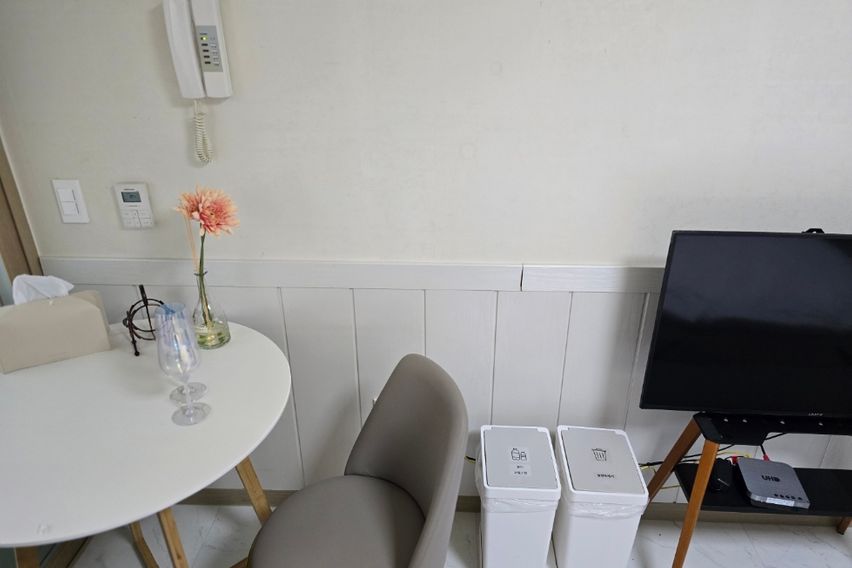 다이소근방 화이트이쁜방