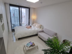 Urban Stay No. 1 4th image