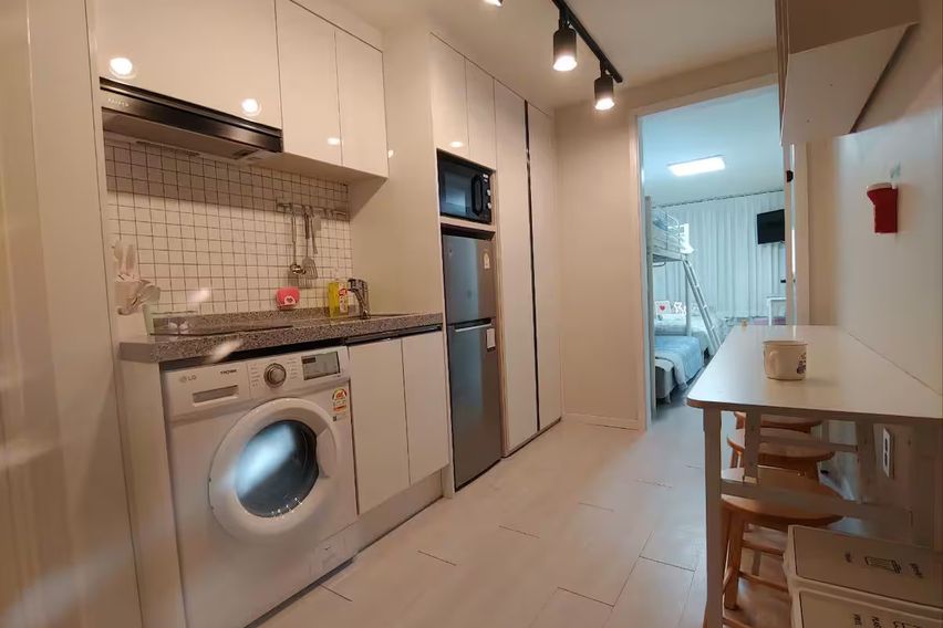 Newly opened, 9 minutes from Hongik Universit 5th image