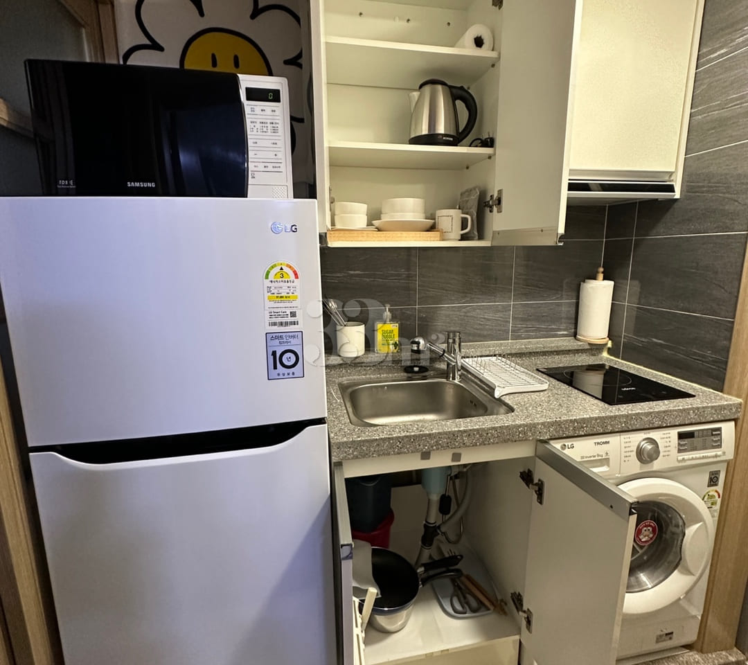 Studio Apartment #Clean #Fully Furnished 10th image