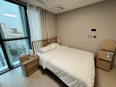 Fully furnished unit right in front of the Se 5th image