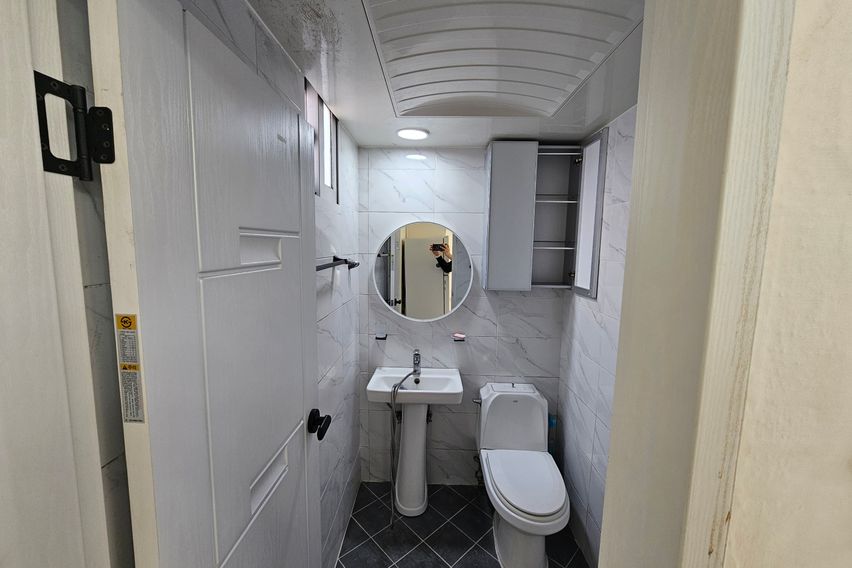 광장로 하얀집203호