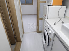 White-themed studio, 3 minutes from Mangpo St 5th image