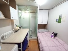 Small and Cozy Room 526 4th image