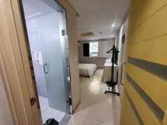 Standard room, one double bed 1th image