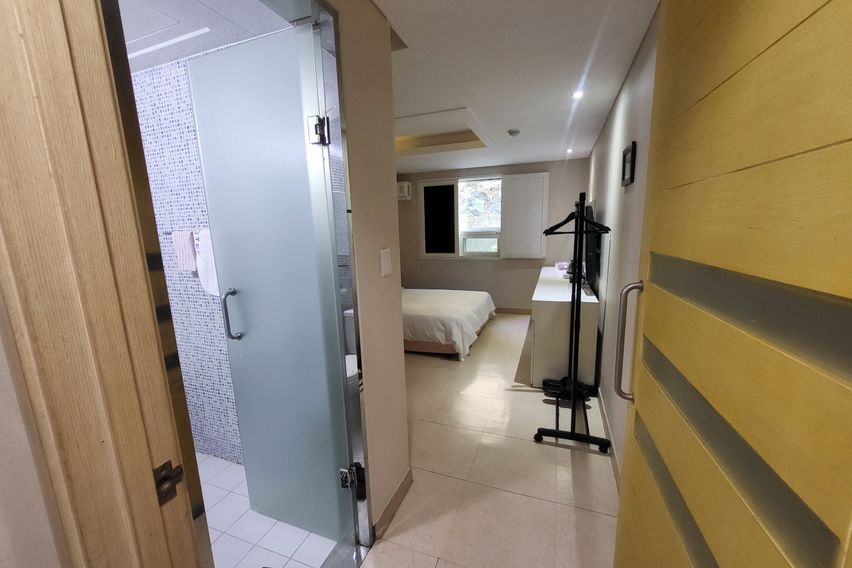 일반실, 더블베드 하나 1번째 이미지