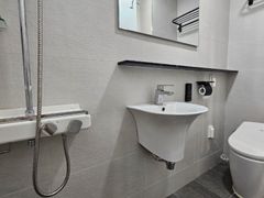 Clean, fully-furnished apartment in Seongbuk- 8th image