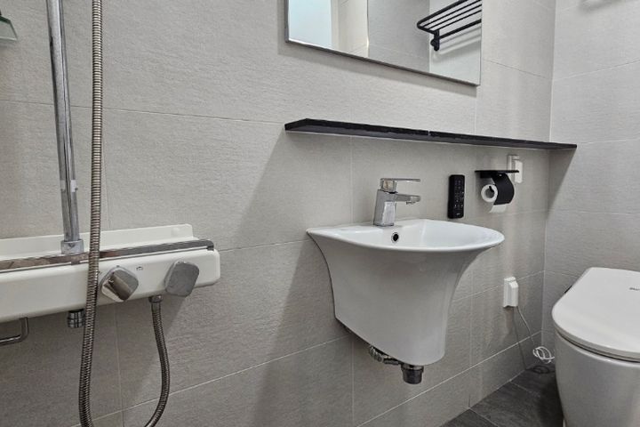 Clean, fully-furnished apartment in Seongbuk- 8th image