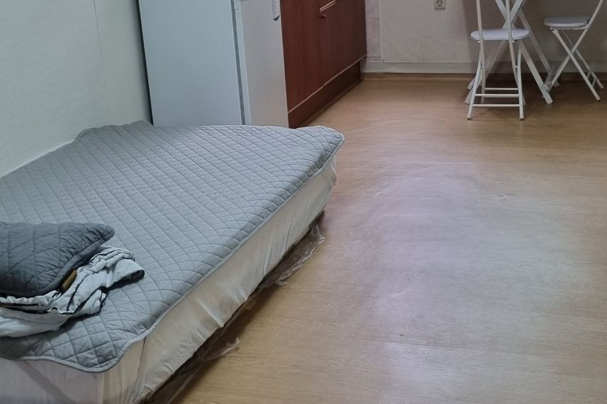 조용한 2층 끝방 16번째 이미지