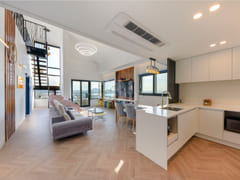 Fantastic Ocean View Luxury Home 7th image
