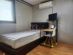 Studio apartment with a commute to Gangnam 2th image