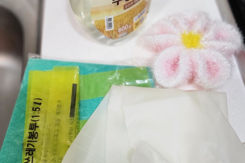 Right by Indeokwon Station Exit 2 10th image