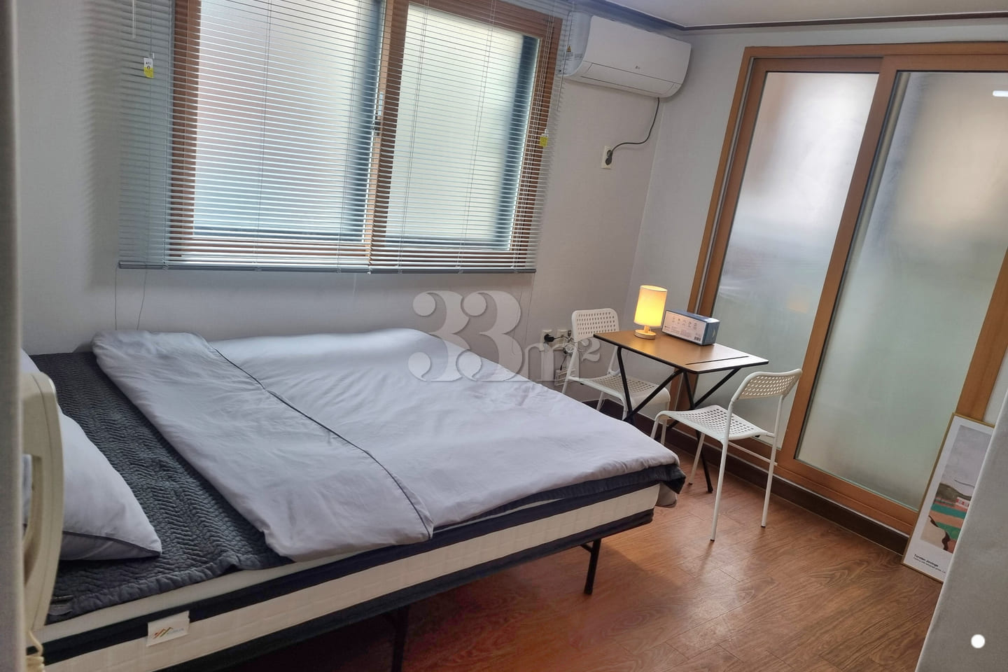 Room 301 2th image