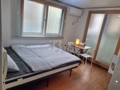 Room 301 2th image