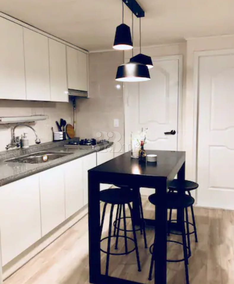 Gangnam Yeoksam Two-Bedroom Apartment with Fu 10th image