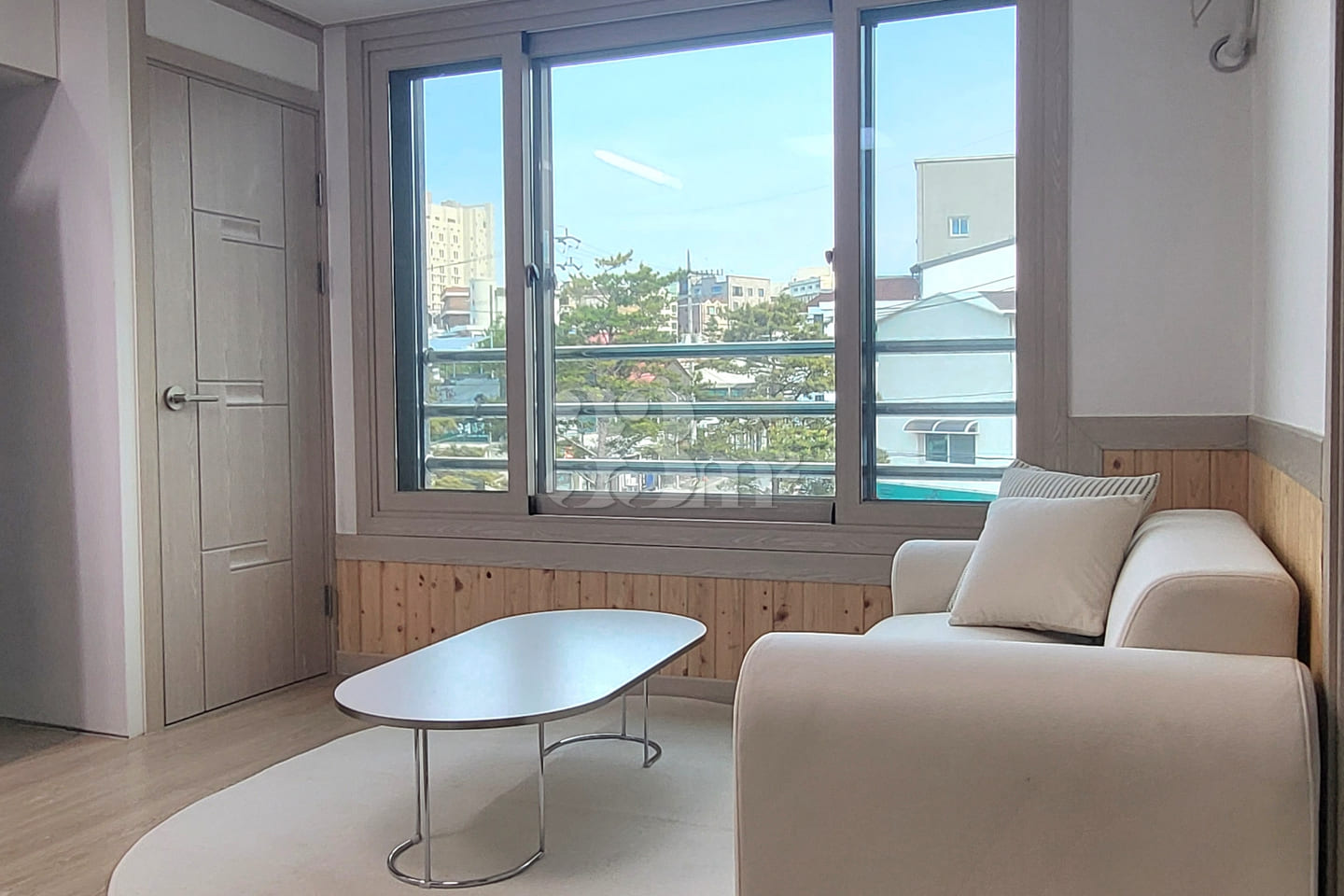 Newly built 2-room unit with a great view (Ty 0th image