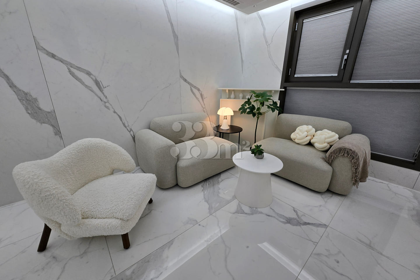 A comfortable and luxurious home. 0th image