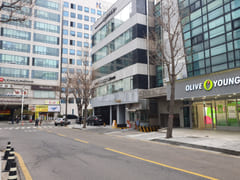 3-minute walk from Sunae Station / Clean 19th image