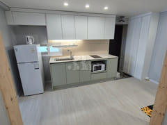 Songdo Beach Unit 301 4th image
