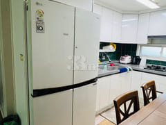 Fully furnished / Prime location / 3 bedrooms 5th image