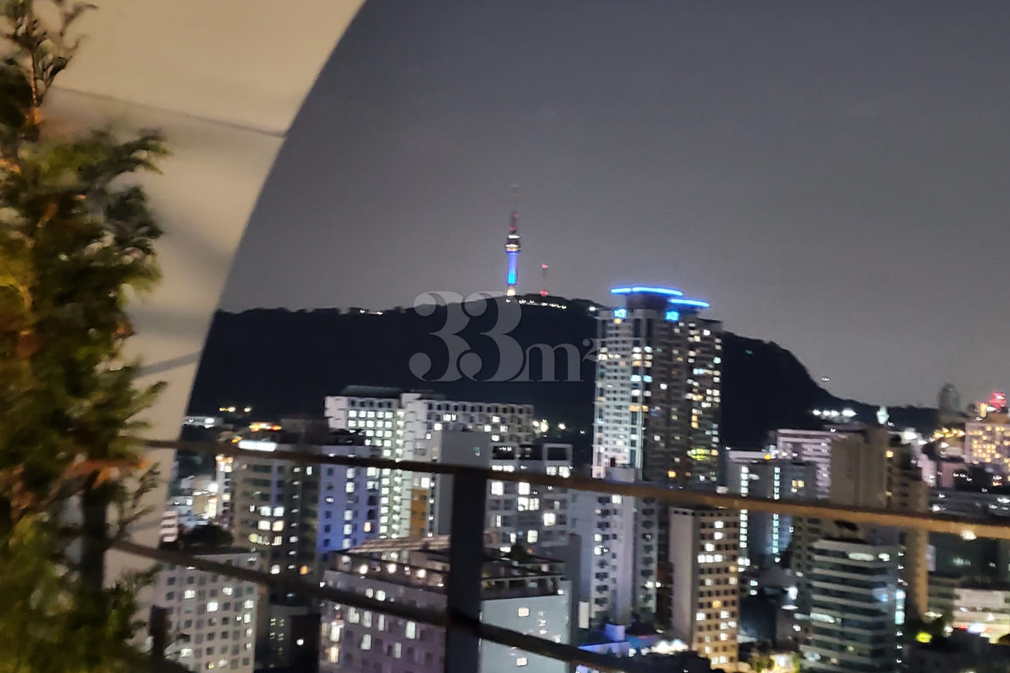 Spacious, luxurious, duplex, fully-furnished 16th image