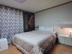 Yujin's spacious rooftop room 5th image
