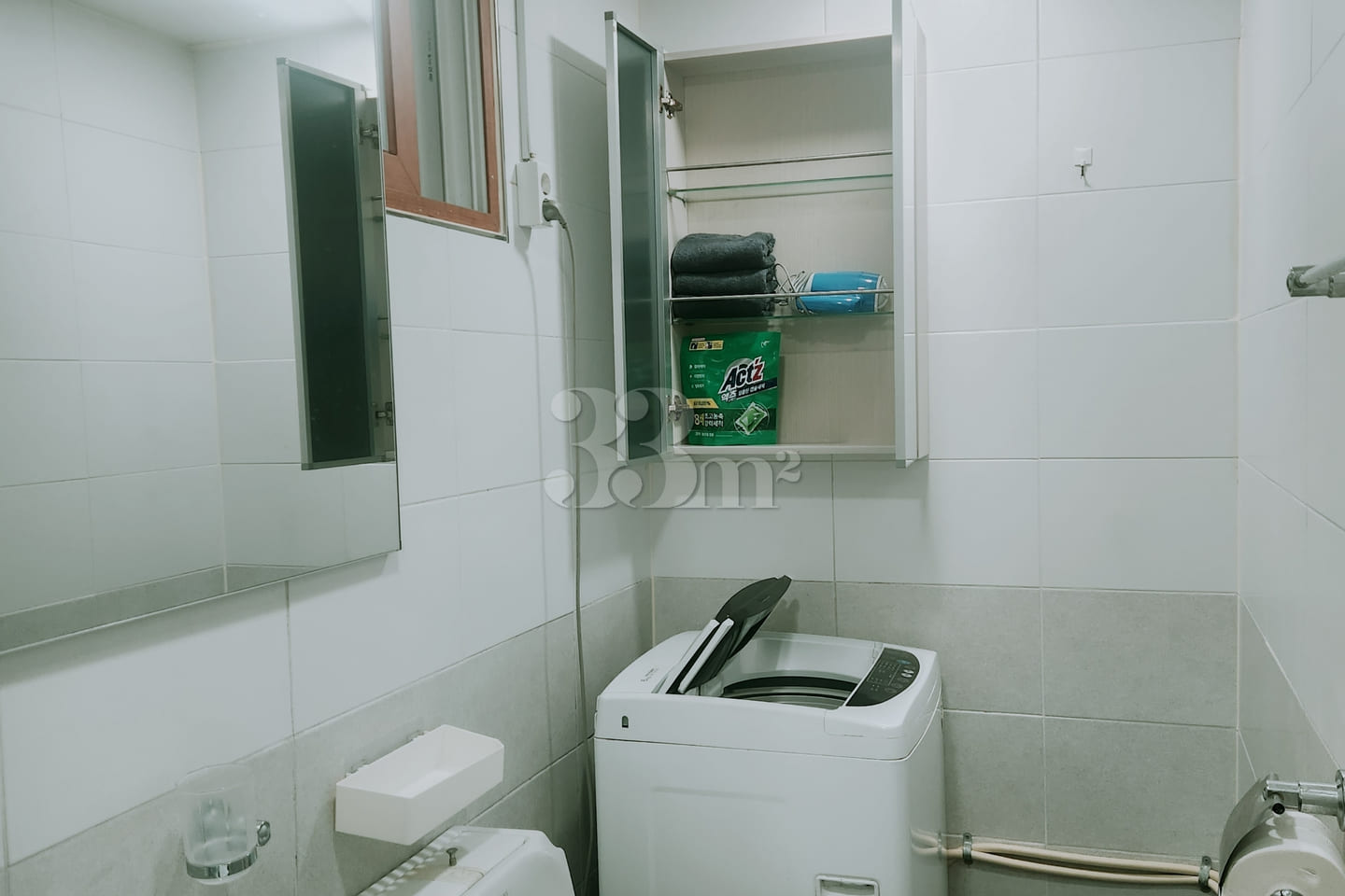 Studio with convenient parking 🏡 Unit 403 6th image