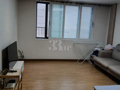 1 Minute from City Hall ☆ Spacious Home on Ju 2th image