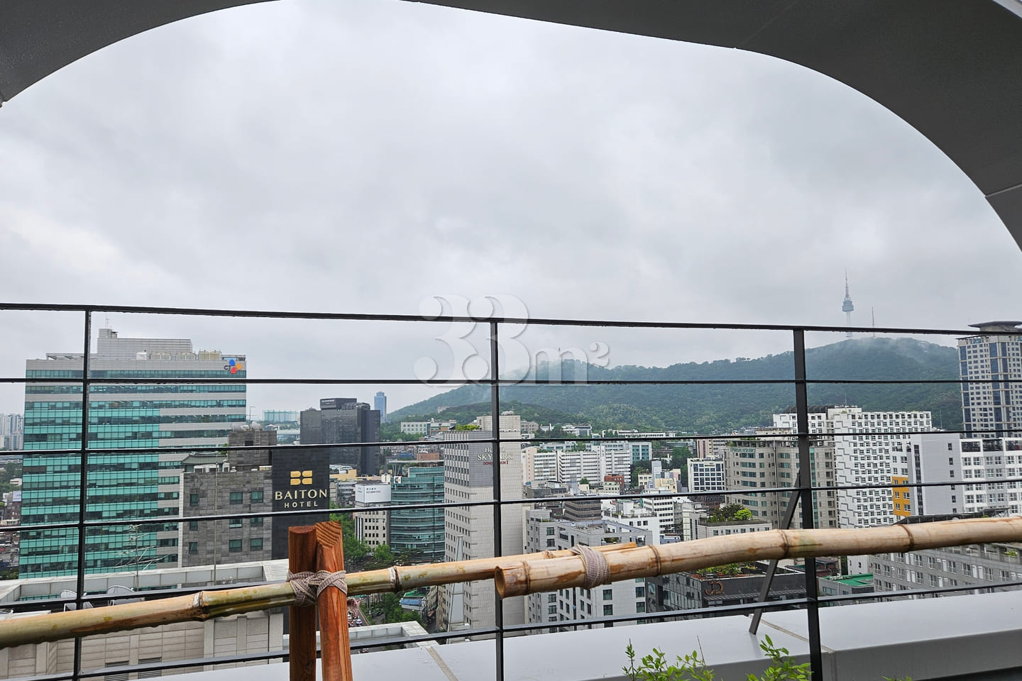 Spacious, fully furnished duplex in Euljiro 17th image