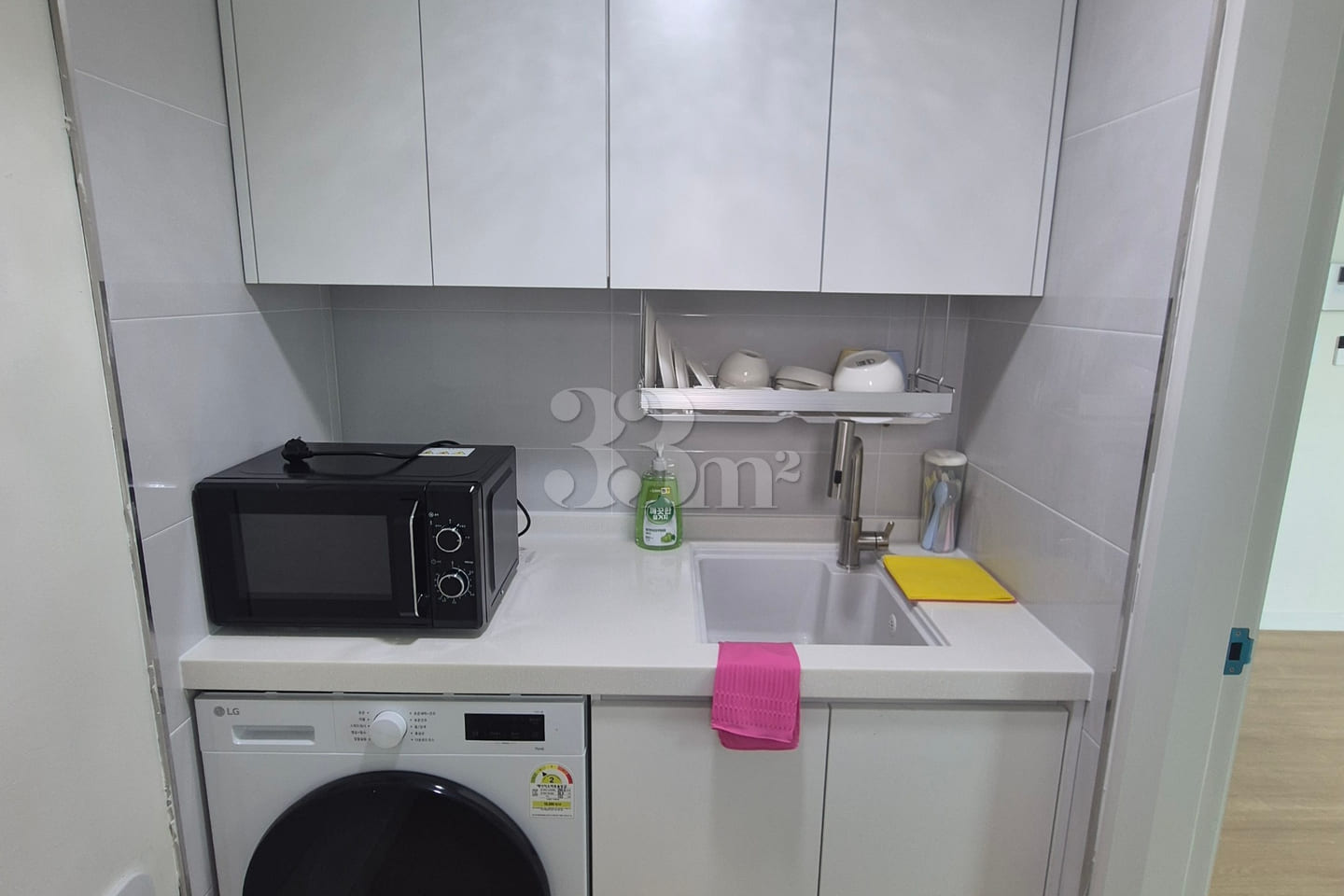 Newly built studio apartment near Chowol Stat 3th image