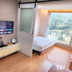 거실분리501퀸1+싱1 방 이미지