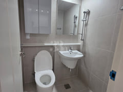 Brand-new, fully furnished, and hotel-like. 10th image