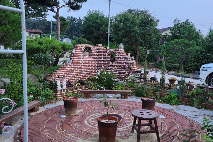 숲속의 정원이 예쁜방 15번째 이미지