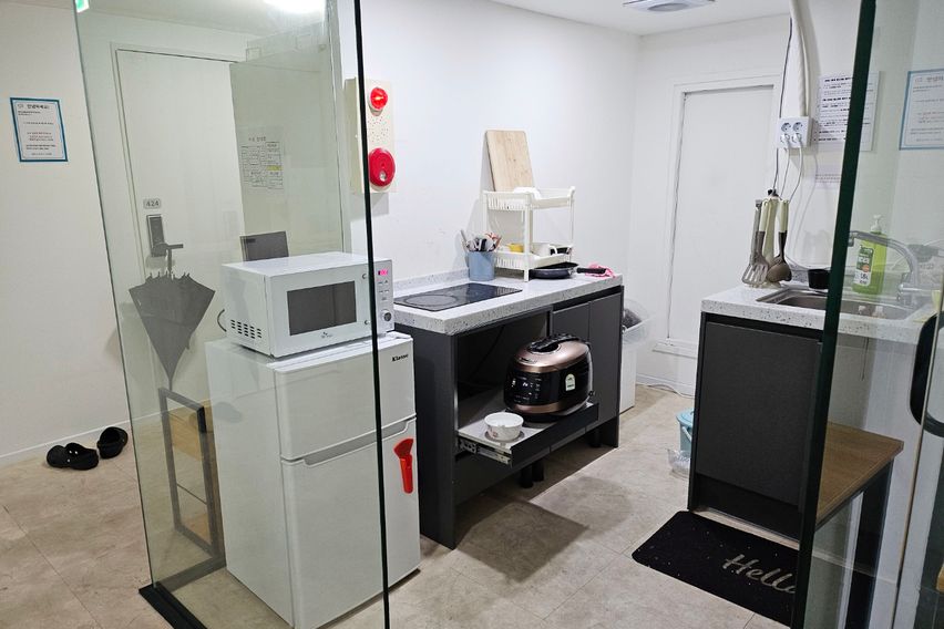 신촌역1분이대5분 원룸