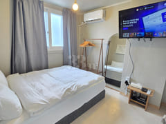 Dongdaemun Apartment with a Cheonggyecheon St 4th image