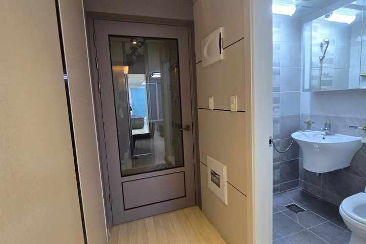 Clean two-room apartment near Yeonsinnae Stat 7th image