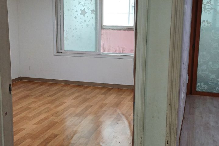 쓰리룸 최고주택2층 5번째 이미지
