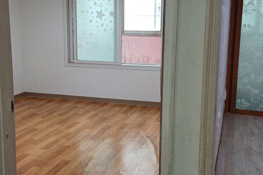 쓰리룸 최고주택2층 5번째 이미지