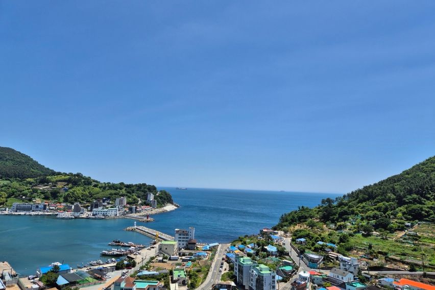 오션뷰 일출을 거실에서