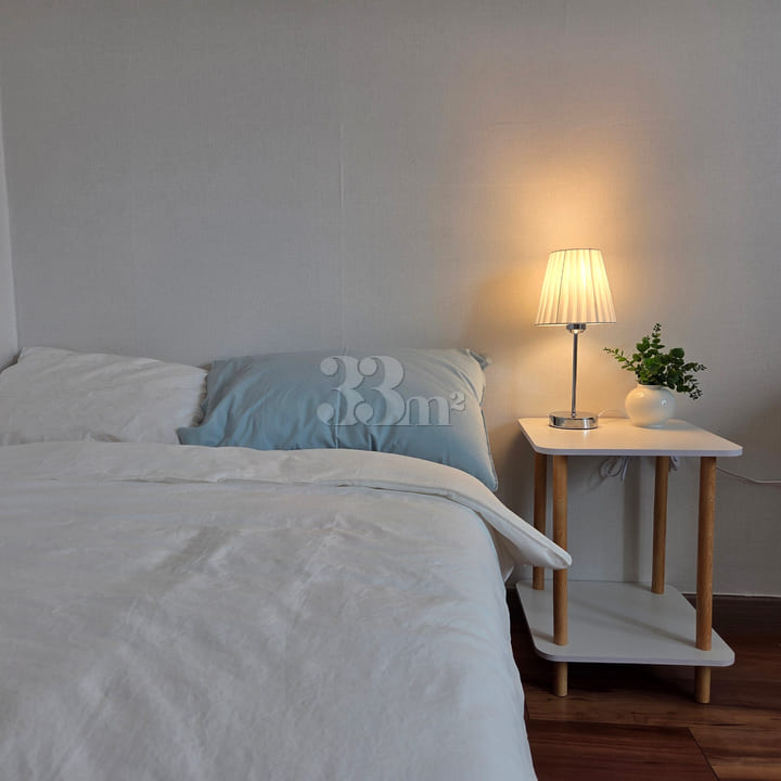 A room filled with atmosphere and beautiful s 방 이미지