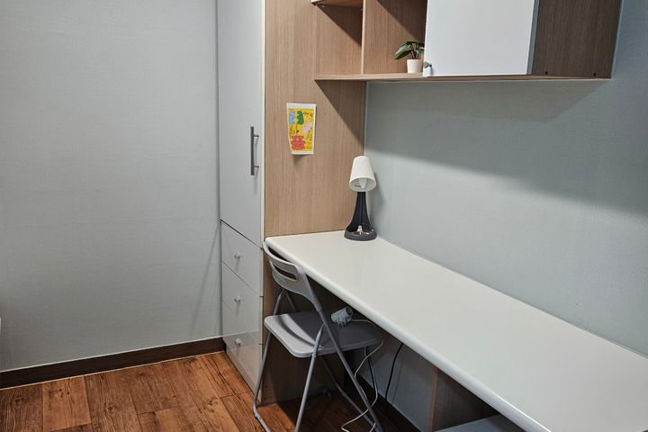 Room 204 (Men's Room) 1th image